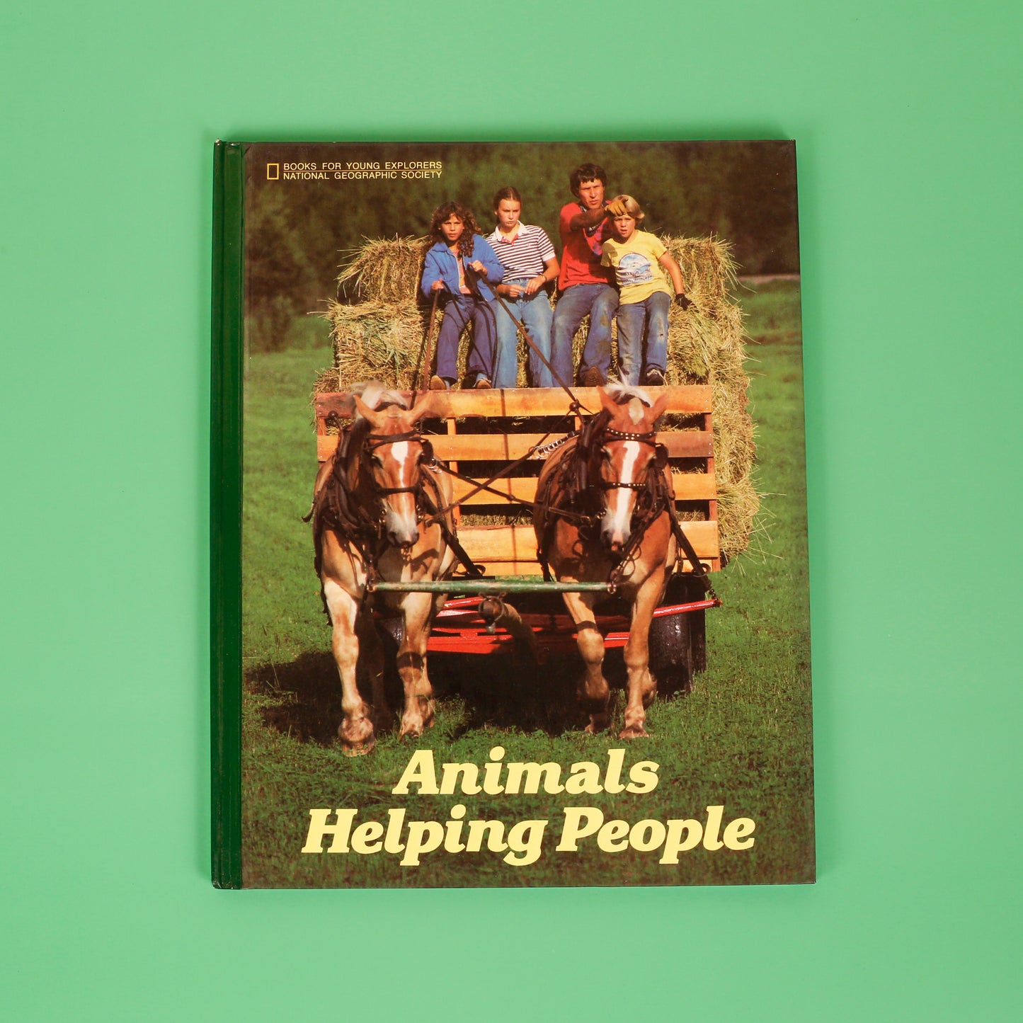 Animals Helping People (National Geographic Books for Young Explorers)