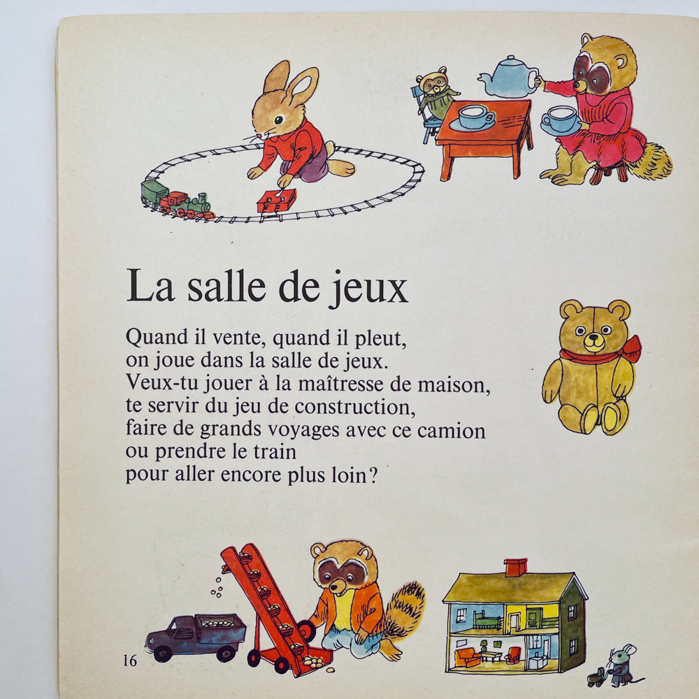 A la Maison (My House–French)