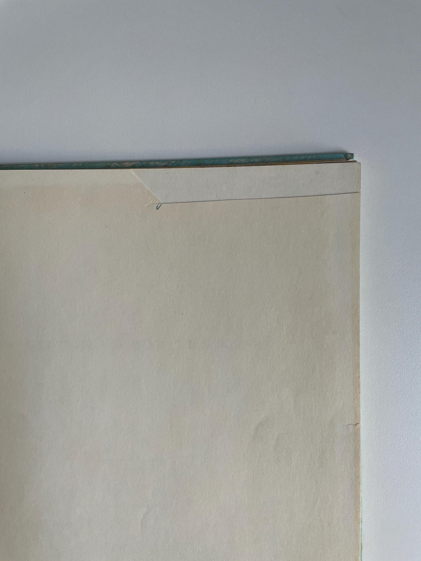 A Gift-Bear for the King by Carl Memling, illustrated by Lillian Hoban