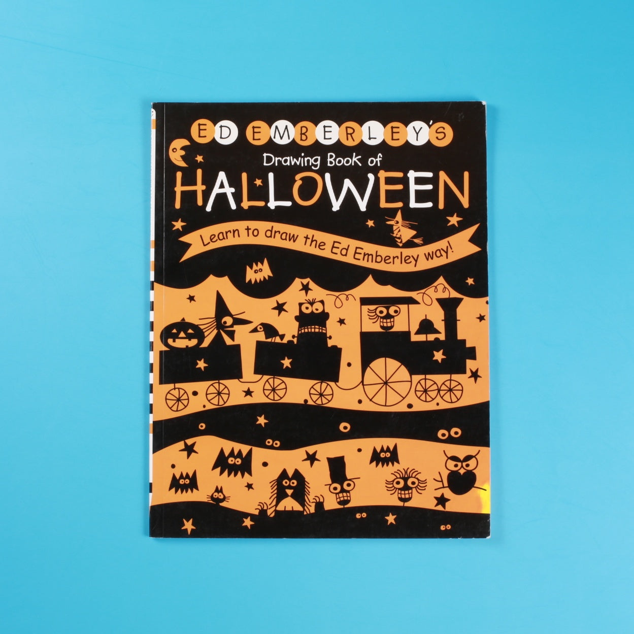Ed Emberley's Drawing Book of Halloween
