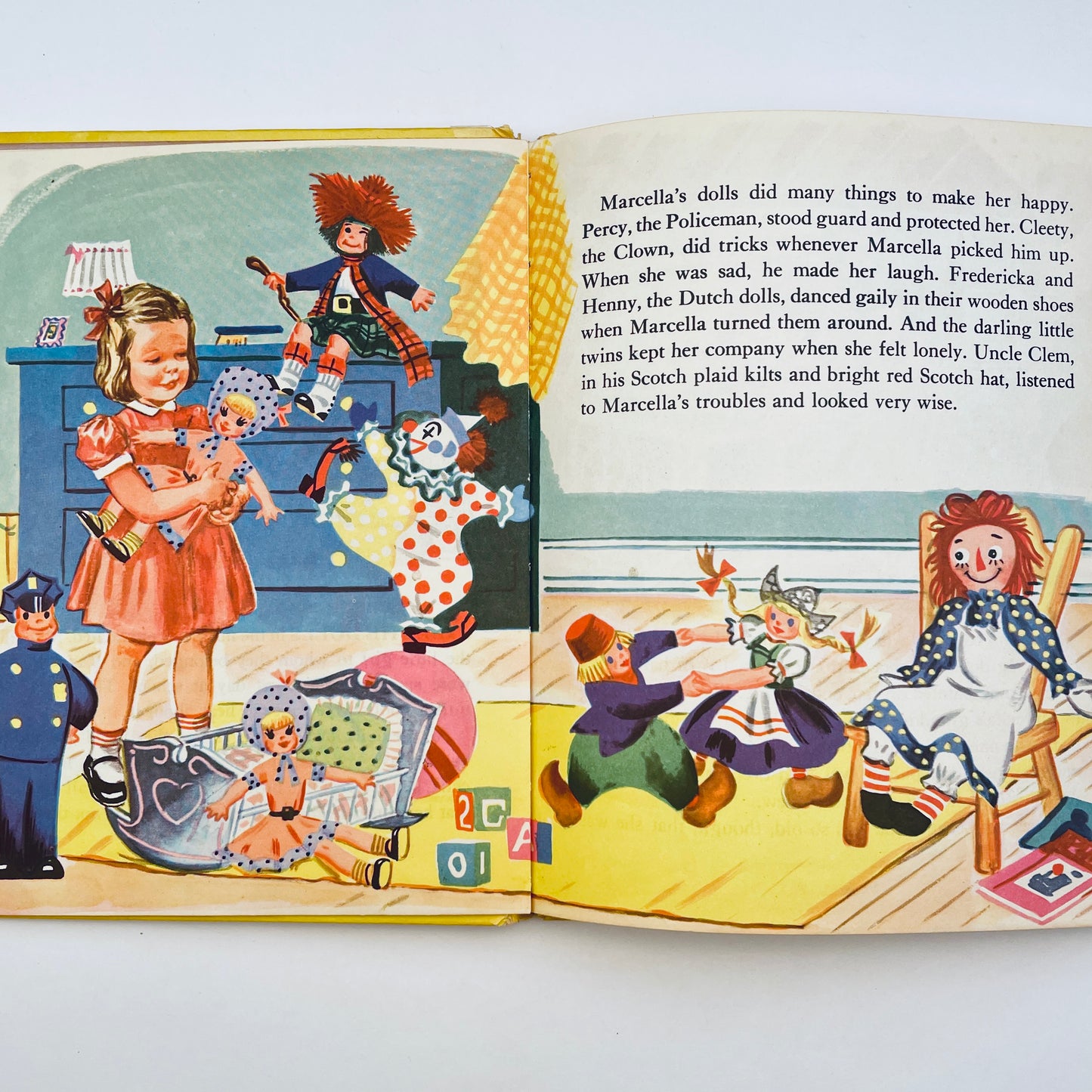 Raggedy Ann and Marcella's First Day at School