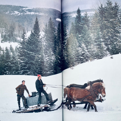 Animals Helping People (National Geographic Books for Young Explorers)