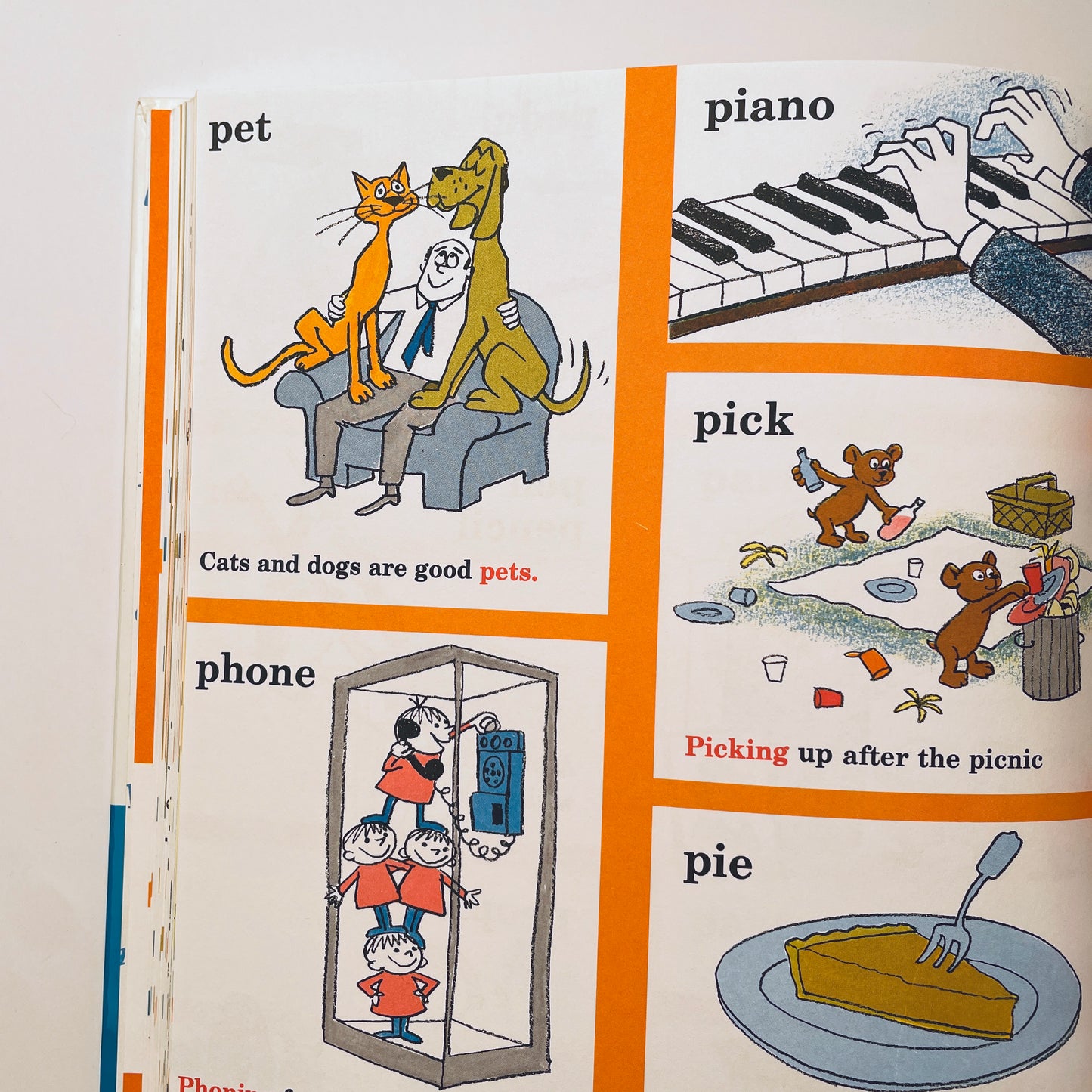 The Cat in the Hat Beginner Book Dictionary (I Can Read It All by Myself Beginner Books)