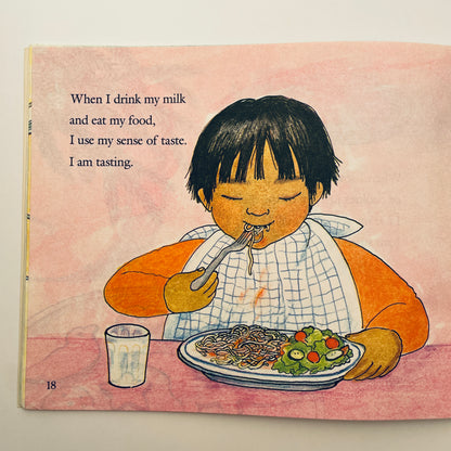 My Five Senses, revised edition (Let's-Read-and-Find-Out Science Book)