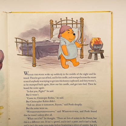 Winnie-the-Pooh Meets Tigger