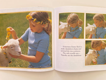 The Little Lamb by Judy Dunn, photographs by Phoebe Dunn