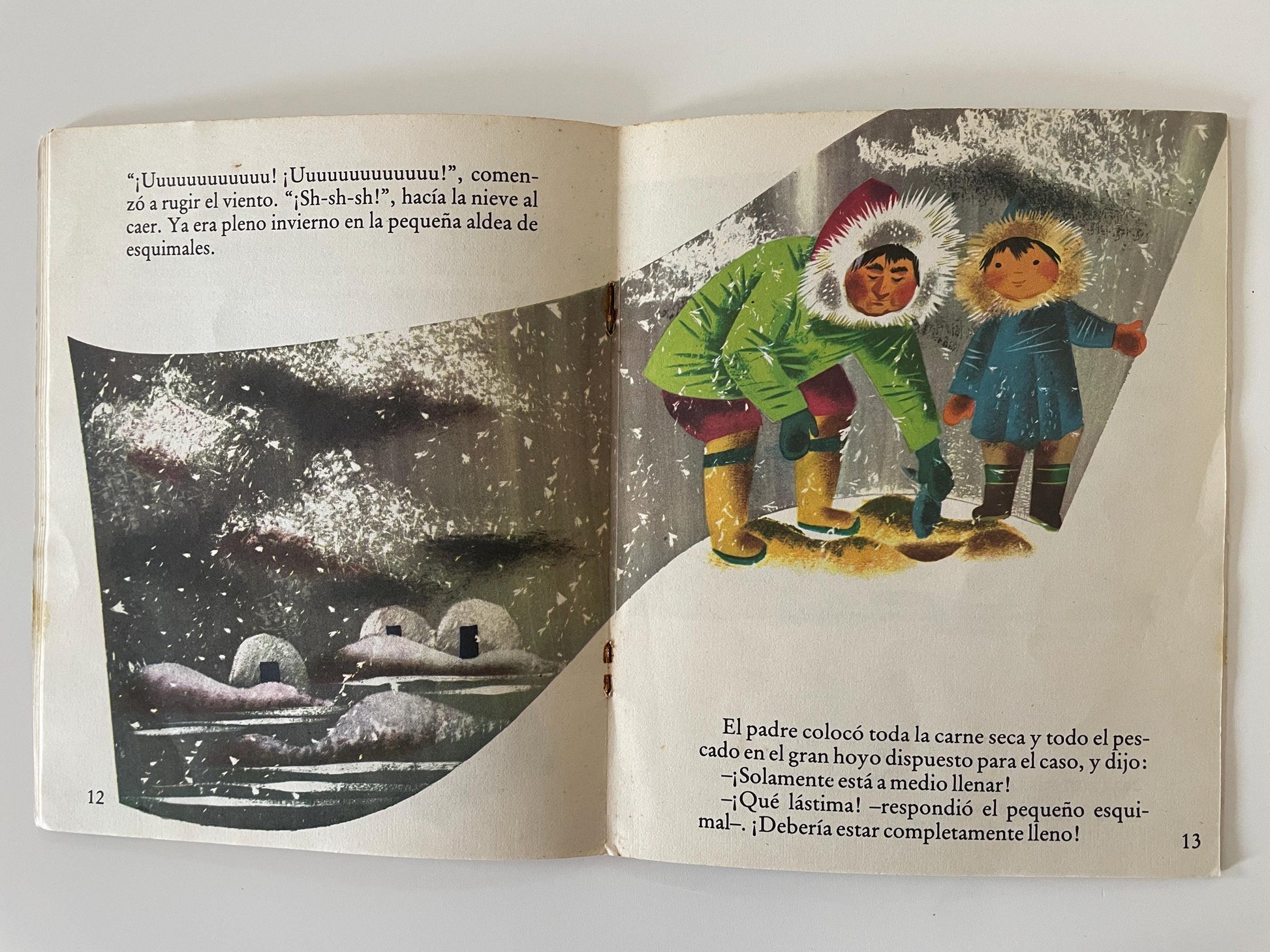 Spanish/ Espanol: El Pequeño Esquimal (The Little Eskimo) by Kathryn Jackson, illustrated by Leonard Weisgard