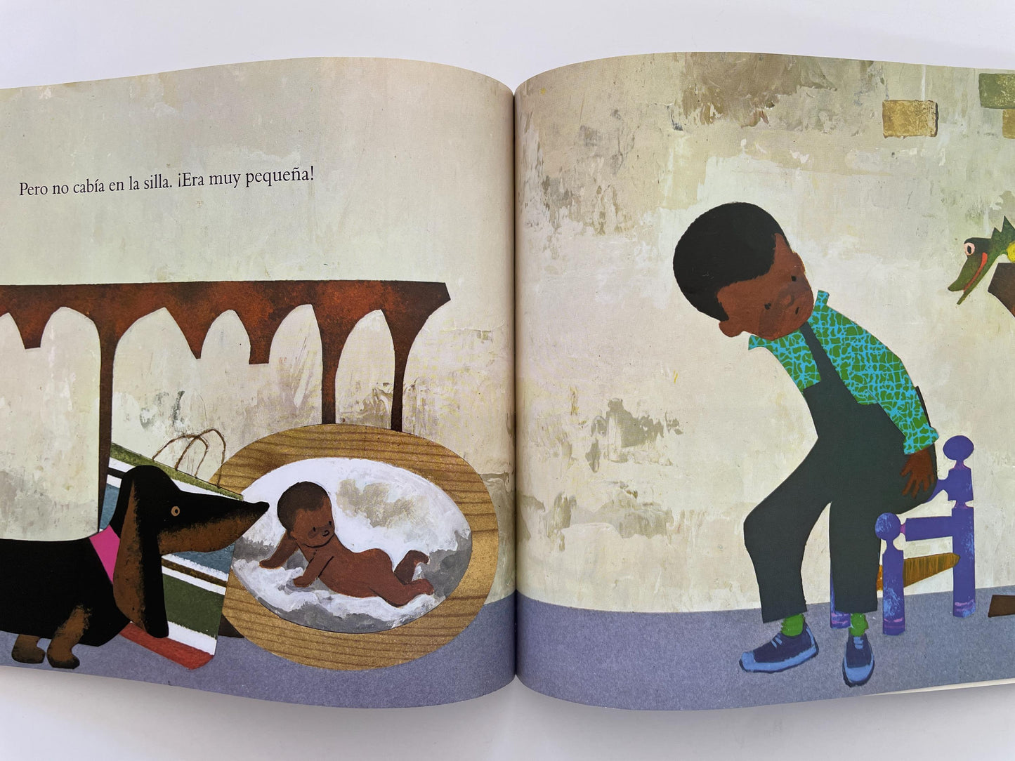 Spanish/ Espanol: La Silla de Pedro (Peter's Chair) by Ezra Jack Keats