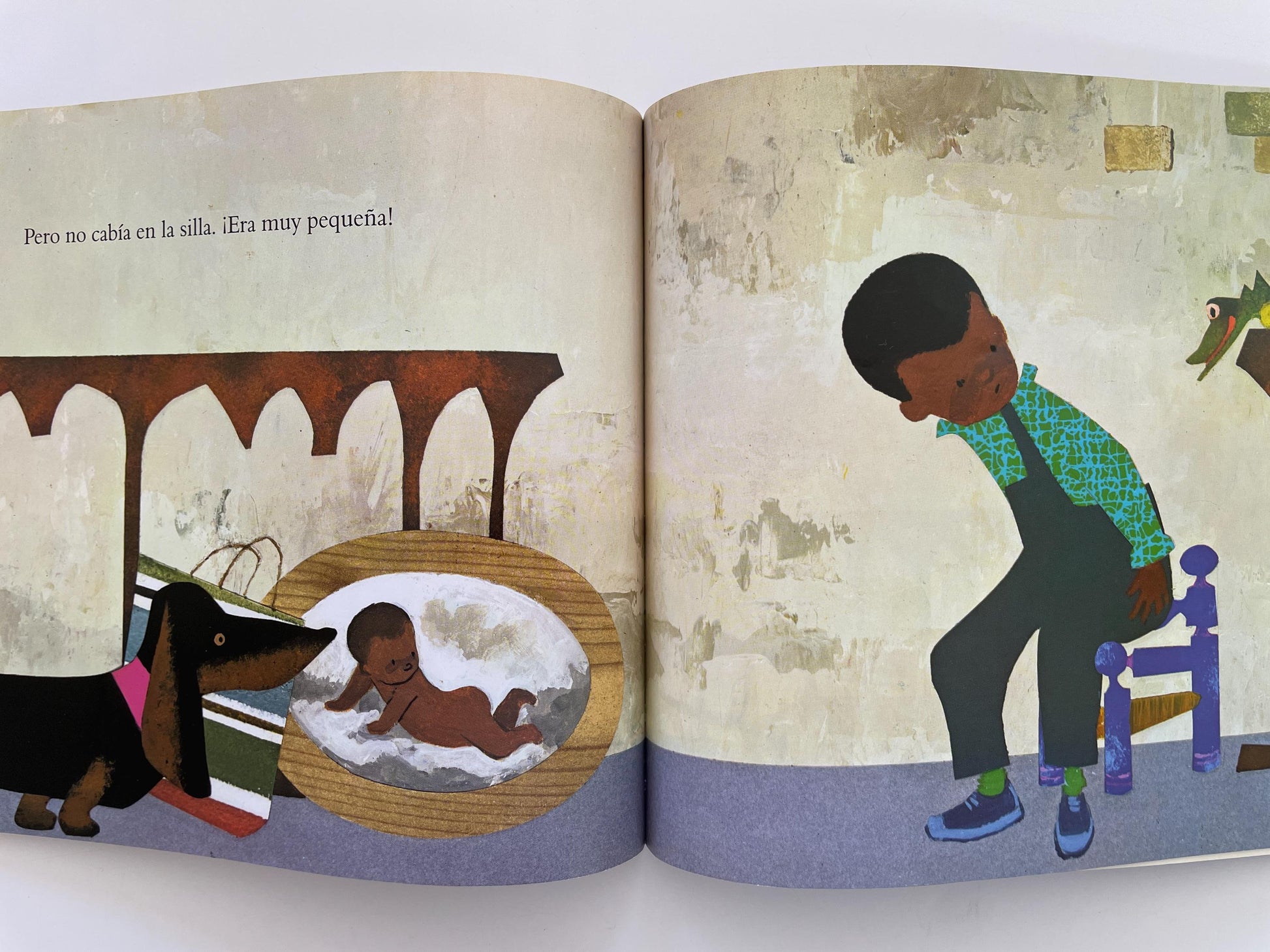 Spanish/ Espanol: La Silla de Pedro (Peter's Chair) by Ezra Jack Keats