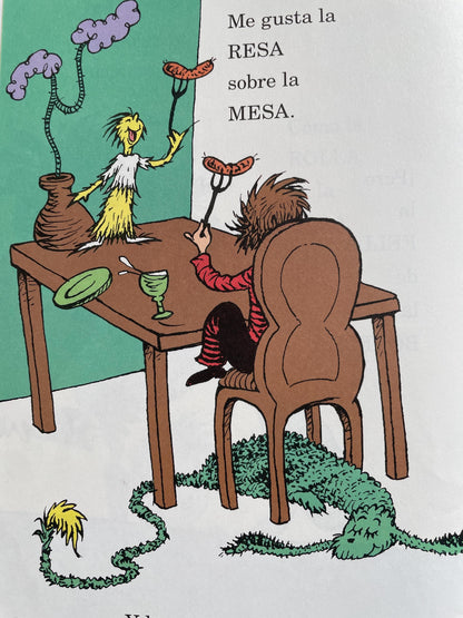 Hay un Molillo en mi Bolsillo! / There's a Wocket in my Pocket by Dr. Seuss